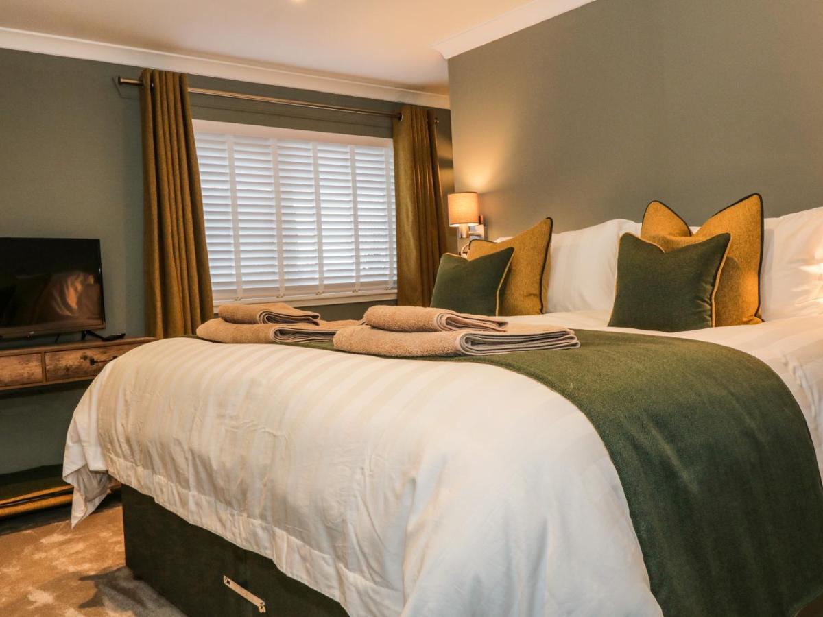 Feus Holiday Cottage ออคเทอราร์เดอร์ ภายนอก รูปภาพ